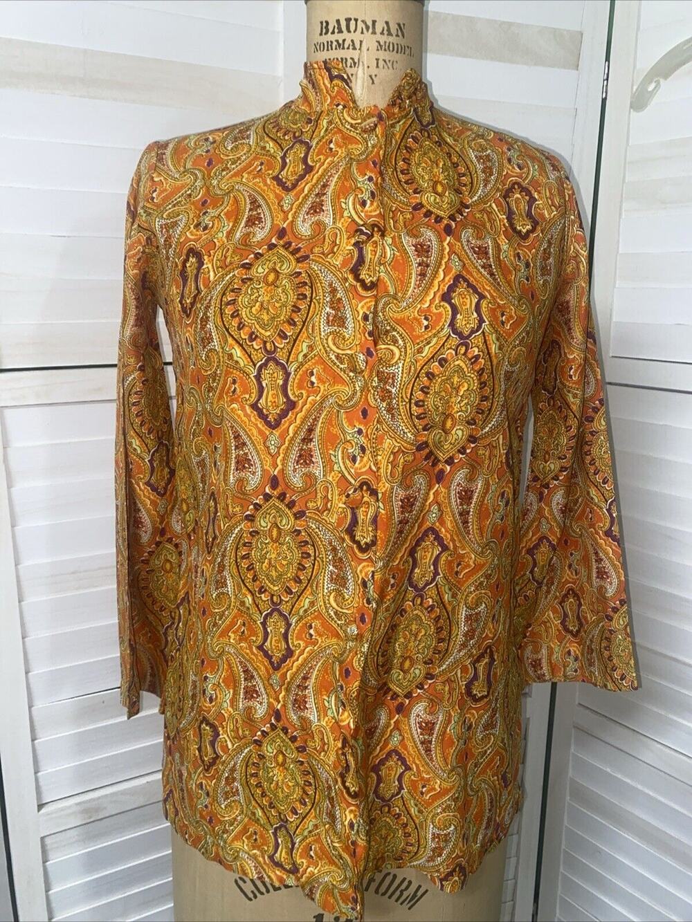 Vintage 80s Blouse Women’s Button Front Shirt Top Blouse Orange Paisley Small